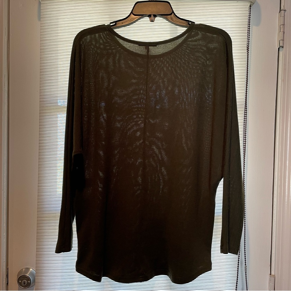 Pink Clover Olive Dolman Sleeve Sweater Size L Lightweight, scoop neck